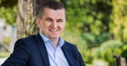 Ovo je načelnik koji je sebi i službenicima smanjio plate: Moramo pokazati solidarnost sa građanima
