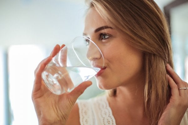 woman-drinking-water-2048x