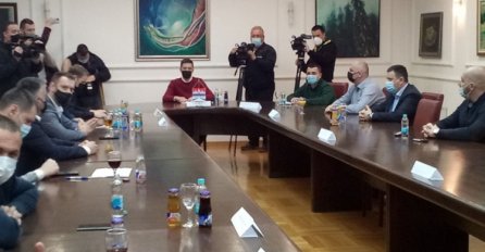 Počeo sastanak Ilića, Stanivukovića i predstavnika stranaka