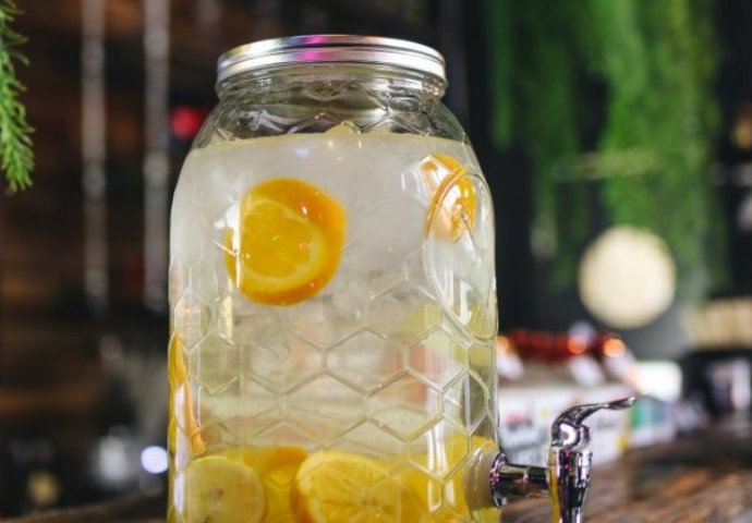 NE KLJUKAJTE SE ANTIBIOTICIMA: Napravite PRIRODNU zamjenu koja UNIŠTAVA SVE BAKTERIJE I LIJEČI INFEKCIJE! (RECEPT)