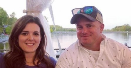 20 GODINA JE NOSIO ISTU MARAMICU U DŽEPU: Kada mu je žena pronašla i bacila u smeće, ZA NEKOLIKO DANA POŠTOM JE STIGLA PORUKA ZA NJU