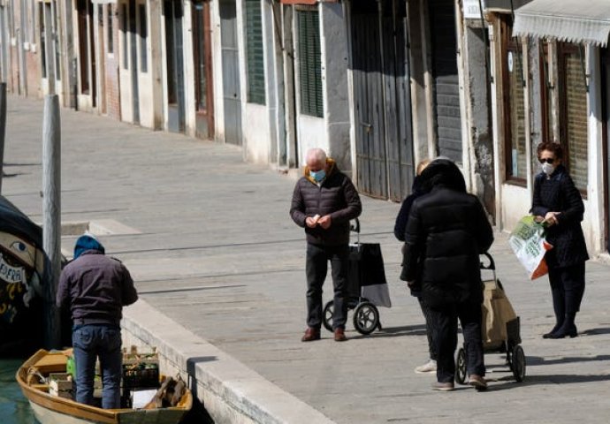 Italija zabilježila pad dnevnog broja infekcija za nešto više od hiljadu