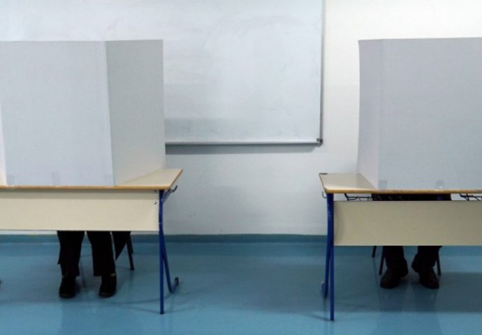 Zatvorena biračka mjesta u Travniku i Foči