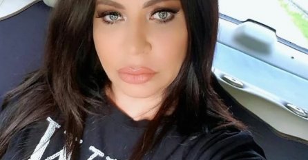 STOJA JE PROGLAŠENA ZA 3. NAJRUŽNIJU VIP ŽENU BEZ ŠMINKE, A EVO KAKO STVARNO IZGLEDA: Objavljena nova slika, IZNENAĐENI?