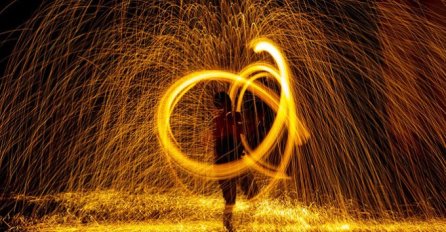 DANAS JE MLADI MJESEC U OVNU, EVO ŠTA TO ZAPRAVO ZNAČI: Objavljen horoskop - 4 ZNAKA ČEKA VELIKA SREĆA I DOBIT