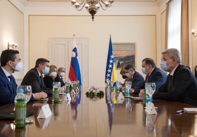 Pahor objasnio svoje pitanje članovima Predsjedništva BiH o ”mirnom raspadu”