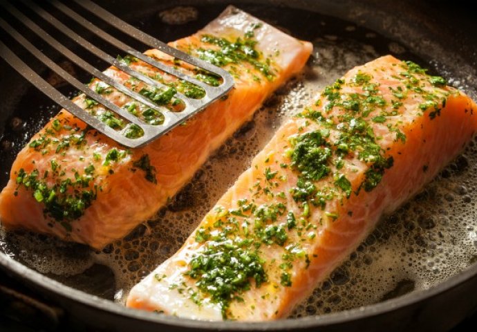 Prvi i glavni razlog zašto  ne biste trebali jesti sljedeće dijelove lososa, najpopularnije morske hrane