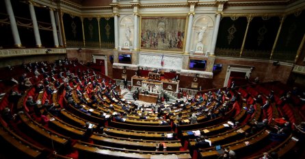 FRANCUSKA USVOJILA ZAKON koji definiše odnos s djecom mlađom od 15 godina  kao silovanje!