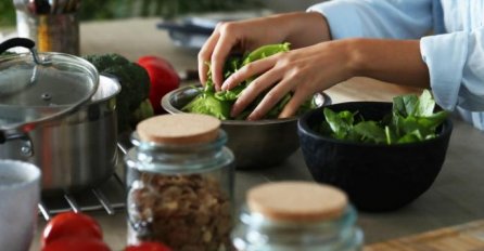 Ljudi koji imaju PROBLEME sa BUBREZIMA NE bi SMJELI da konzumiraju ovu NAMIRNICU