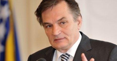 Silajdžić: BiH je stara evopska država, ali to se očito ne uklapa u scenarij namijenjen Balkanu