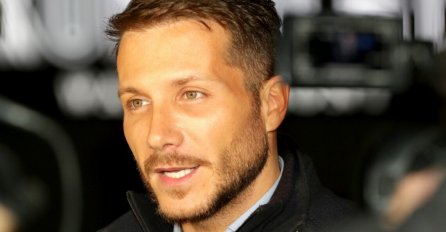 PUCA OD MIŠIĆA I NE LIČI NA SEBE! Saša Kovačević poslije dužeg vremena objavio fotografiju - obožavateljke U TRANSU!