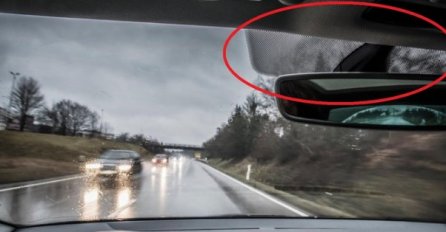 ZNATE LI ČEMU SLUŽE OVE TAČKICE IZNAD RETROVIZRORA? SKORO NIJEDAN VOZAČ NE ZNA KOJA IM JE PRAVA SVRHA: Znate li vi?