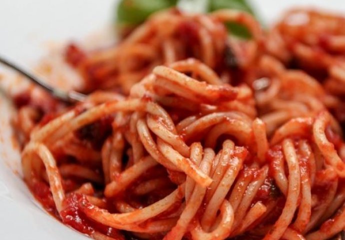 PRIJEDLOG ZA DANAŠNJI IFTAR: Sataraš, špagete i neodoljiva šampita  (RECEPT)