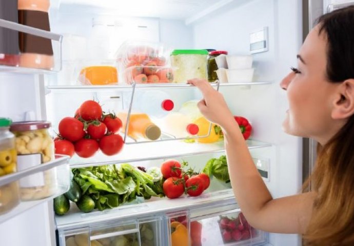 Žena otkrila da pogrešno koristimo jednu ladicu u frižideru: Ovo je pravilan način, kako ranije nismo znale? 