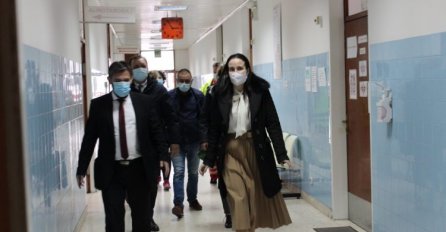 Gradonačelnica Sarajeva posjetila Hitnu pomoć KS: "Moramo biti ujedinjeni"