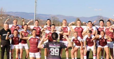 Gradonačelnica Sarajeva Benjamina Karić posjetila ženski fudbalski klub SFK Sarajevo