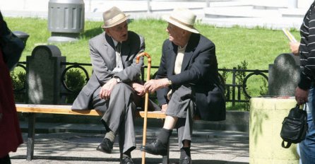 Vijest koja će obradovati penzionere: Evo kada će im biti isplaćene uvećane penzije