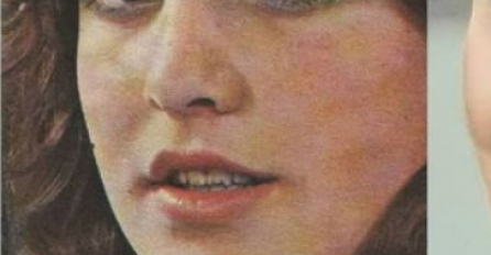 OVA FOTOGRAFIJA JE NASTALA 1974. GODINE: Da li prepoznajete pjevačicu na slici, NEMA OSOBE NA BALKANU KOJA NE ZNA NJENE PJESME