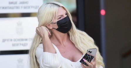 "DOSTA JE BILO", OGLASILA SE JELENA KARLEUŠA DAN NAKON HAOSA SA DUŠKOM: Jasna poruka