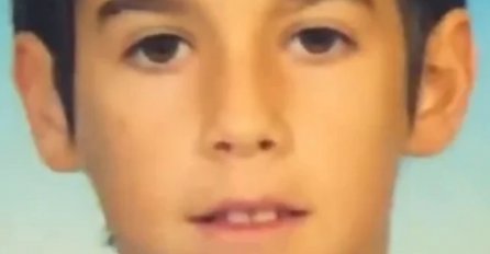 ZNATE LI KO JE DJEČAK SA OVE SLIKE, žene mu se danas bacaju pod noge: BIO JE U ZADRUZI, PREPOZNAJETE LI PJEVAČA?