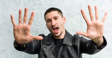 POGLEDAJ MU U DLANOVE: Ovako ćeš odmah vidjeti SA KAKVIM MUŠKARCEM imaš posla, ovo je prvi pokazatelj