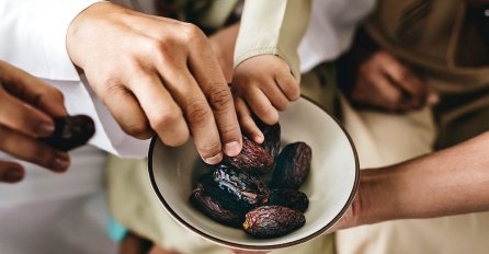 Svako jutro MORATI POJESTI četiri komada i nećete imati PROBLEM sa PROBAVOM, viškom kilograma, ČUVA SRCE i krvne sudove