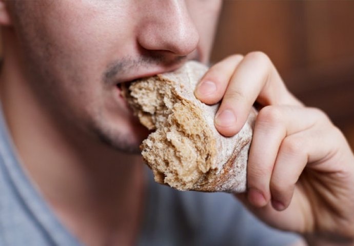 VRIJEME ZA UZBUNU! Ovo su znakovi koji upućuju da bi bilo dobro za vas ODMAH prestati jesti hljeb