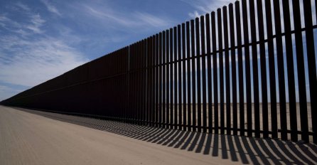 Prema nalogu Bidena Pentagon zaustavio gradnju "Trampovog graničnog zida"