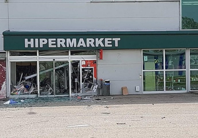 EKSPLOZIJA U TRŽNOM CENTRU U MODRIČI: Meta napada najvjerovatnije bankomat