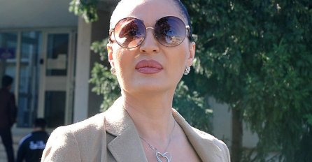 SJEĆATE LI SE CECE PRIJE OPERACIJA? IZGLEDALA JE KAO DRUGA ŽENA: Tijelo bez oblina, neuredni zubi - POGLEDAJTE SLIKU 