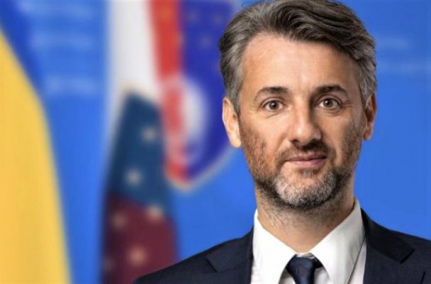 edin-forto5-naslovna