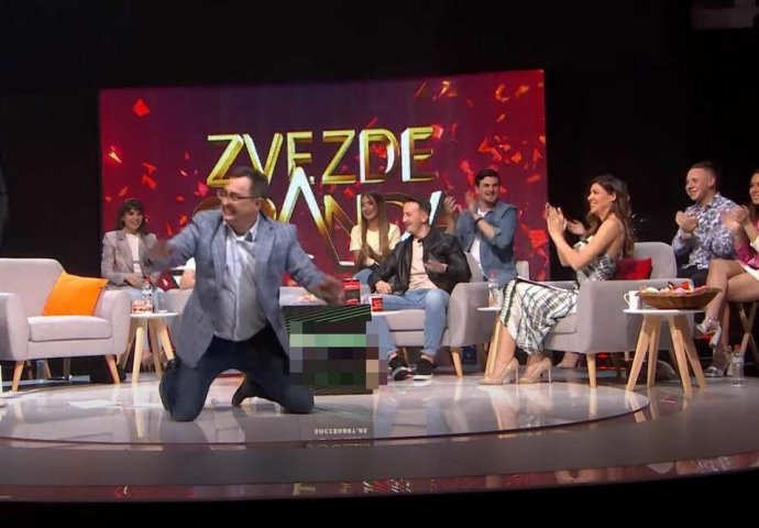 VODITELJ GRANDA PAO NA KOLJENA ZA VRIJEME EMISIJE: Kandidat spomenuo Sašu Popovića, NASTAO HAOS U STUDIJU 
