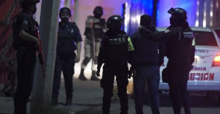 Meksiko: Srušio se nadvožnjak, poginulo 13 ljudi