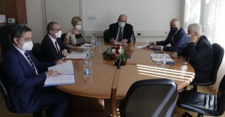 "U BiH dolazi više od 100.000 doza Pfizera prije nego što je planirano"