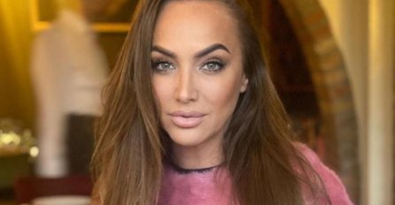 ZATEGNUTO LICE, KOSE OČI, BORE NESTALE S LICA: Pogledajte kako sada izgleda Goga Sekulić, OBJAVLJENA NOVA SLIKA