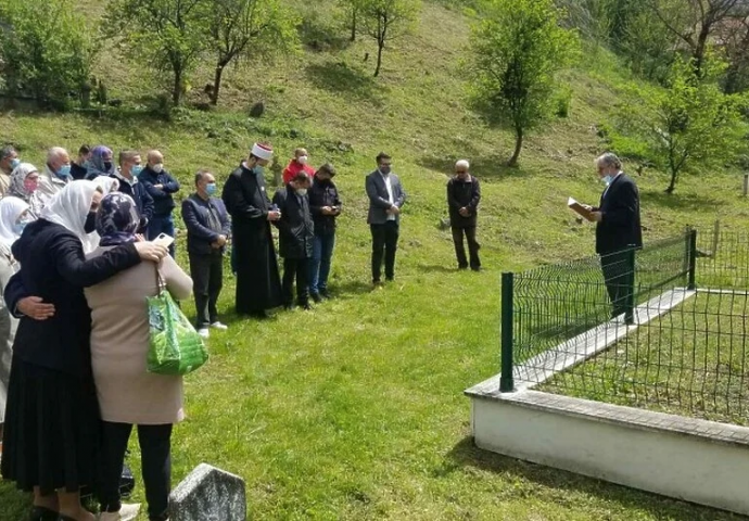 Srebrenica: Obilježena godišnjica zločina nad bošnjačkim civilima 1992. godine