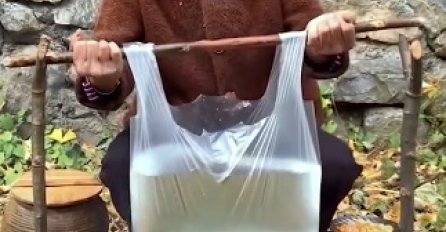 Stavila PLASTIČNU KESU punu vode na VATRU, a kada vidite ŠTA je DODALA, oduševićete se, JEDNOSTAVNO i zdravo