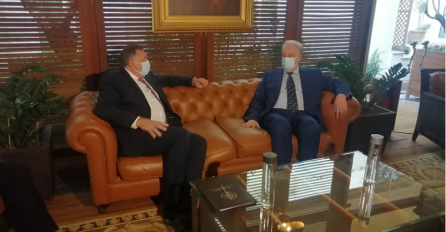 Dodik i Krivokapić u Atini razgovarali o saradnji: Teme su bile granice, nove aviolinije i privreda
