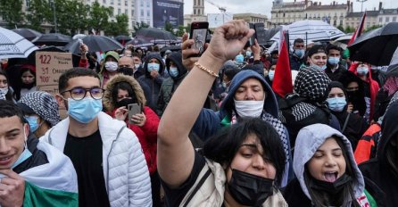 Protesti podrške Palestincima širom Evrope, u Parizu suzavac