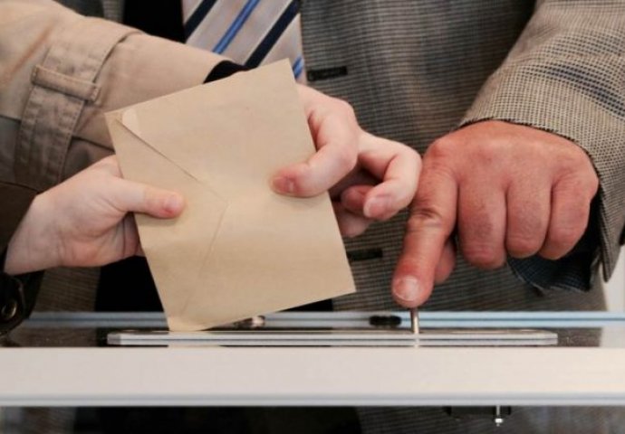 U Hrvatskoj otvorena biračka mjesta za lokalne izbore