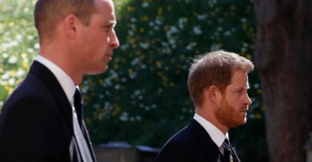 NOVI SKANDAL UZDRMAO KRALJEVSKU PORODICU: Princ Harry javno otkrio neugodni detalj o SVOM OCU I KRALJICI