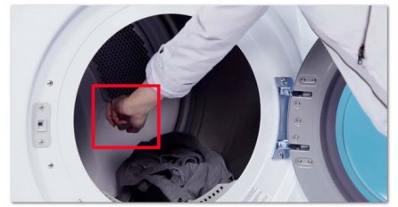 UBACILA JE 3 KOCKE LEDA U MAŠINU ZA SUŠENJE VEŠA: Ovo je najgenijalniji trik za peglanje odjeće, JESTE LI PROBALE?