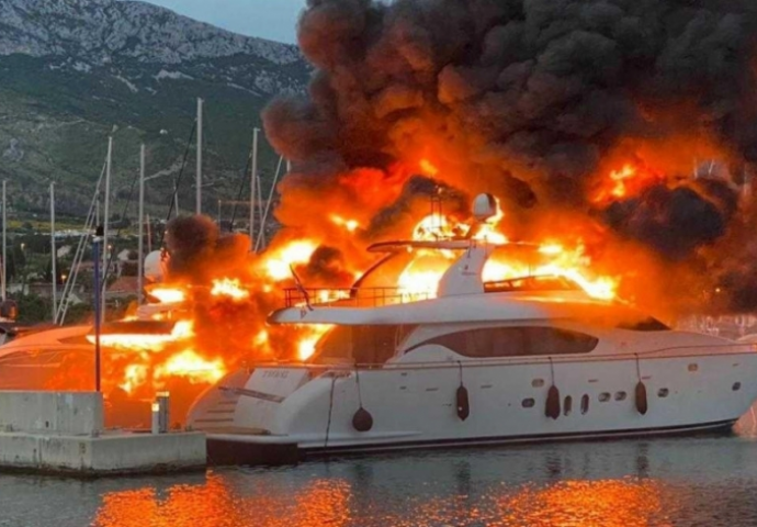 VELIKI POŽAR NA JADRANU: Zapalila se jahta, vatra se proširila na još nekoliko brodova (FOTO, VIDEO)