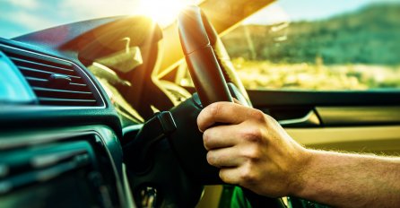 UPOZORENJE ZA SVE VOZAČE: Ovi dijelovi automobila mogu da se oštete AKO VOZITE PO VRUĆINI