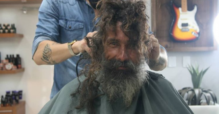 FRIZER BESPLATNO OŠIŠAO I SREDIO BESKUĆNIKA: Niko nije imao pojma se se ispod BRADE KOJE OVO LICE - pogledajte nevjerovatnu transformaciju