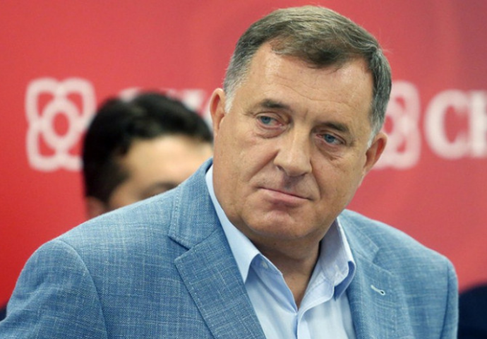 Borko Stefanović: Milorad Dodik me nije izbacio iz kabineta