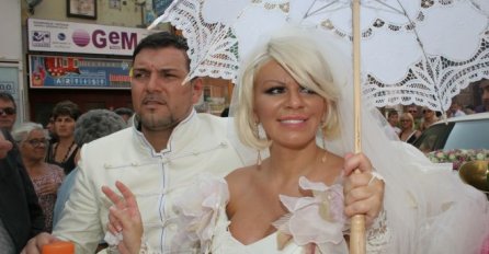 POGLEDAJTE KAKO SU POZNATI IZGLEDALI NA SVOM VJENČANJU: Ovo su Dara Bubamara i Dragana Mirković, A POGLEDAJTE KARLEUŠINU VJENČANICU KAD SE UDAVALA ZA DUŠKA