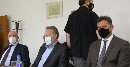 Novalić: Naštetila nam je javna kampanja za nabavku vakcina