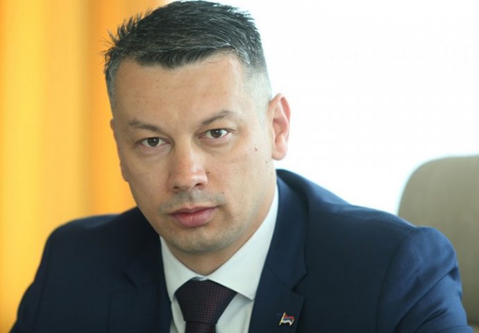 Nešić nakon rušenja crkve u dvorištu Fate Orlović: Doniraću cijelu platu za izgradnju nove