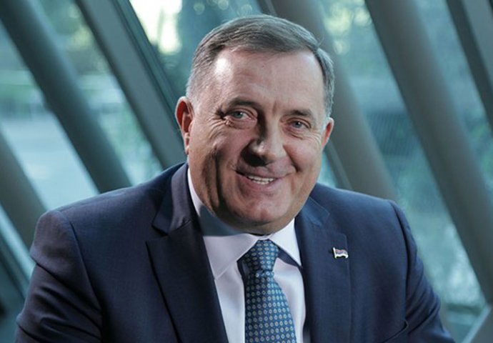 Dodik odgovorio Borenoviću i Šaroviću: “Još kada bi bili spremni da je brane od velikobošnjačke politike"